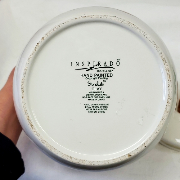 Hand painted 9.5” ceramic dog treat/cookie jar - Picture 7 of 9